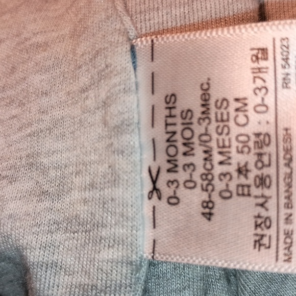 Baby Gap Overalls Blue Denim fully lined in grey Size 3 months Warm and soft - Picture 8 of 9